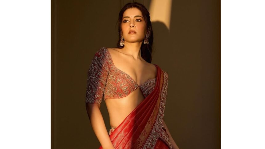 Heroine RaashiKhanna Beautiful Photo Gallery