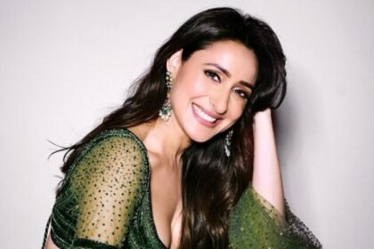 Heroine PragyaJaiswal Glamorous photos