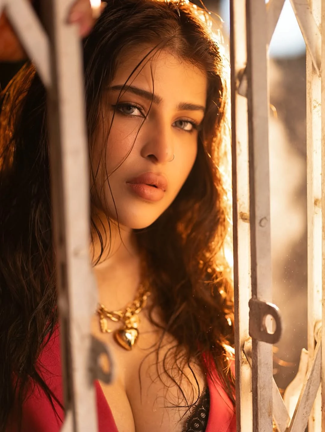 Edin Rose Sizzling Photos