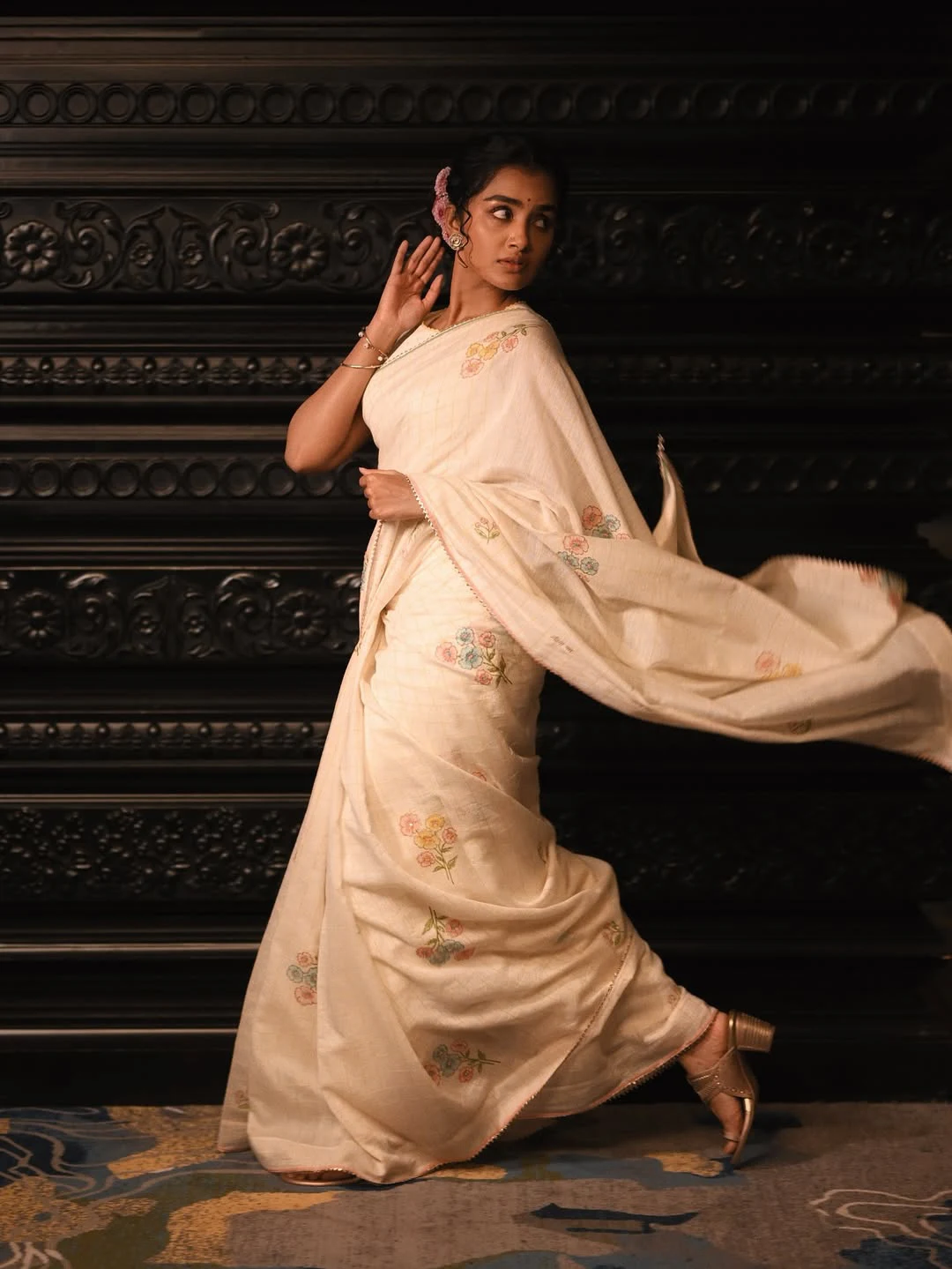 Anupama Parameswaran Shines in White Saree