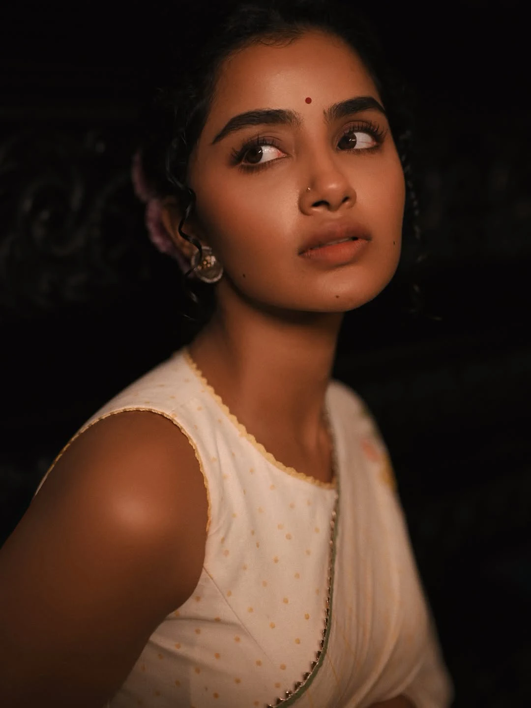 Anupama Parameswaran Shines in White Saree