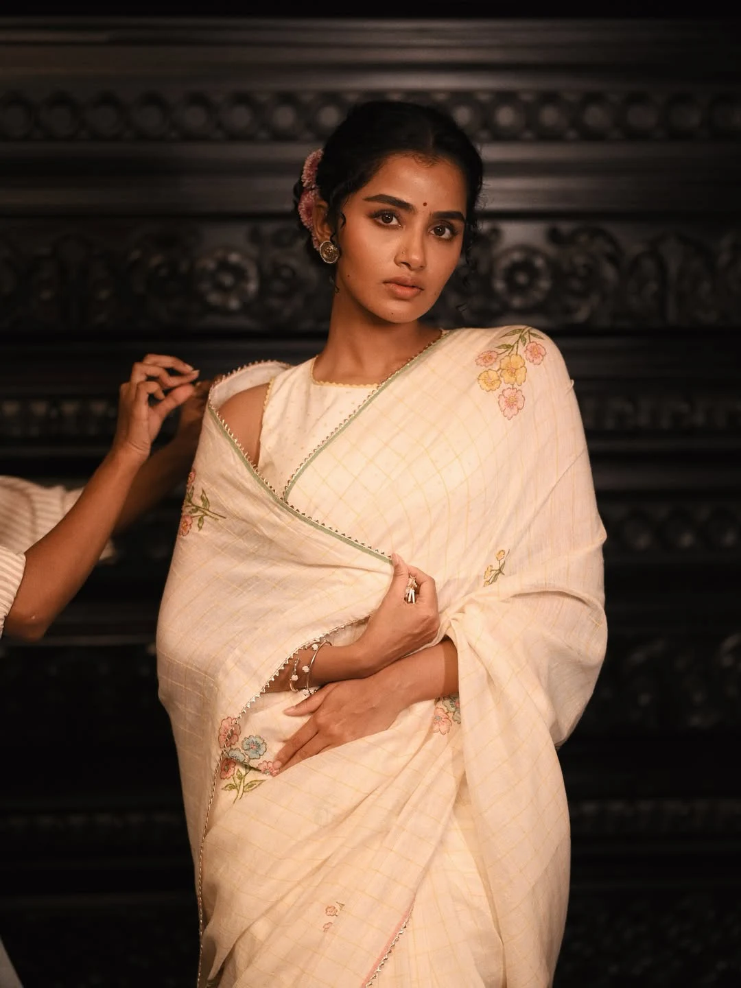 Anupama Parameswaran Shines in White Saree