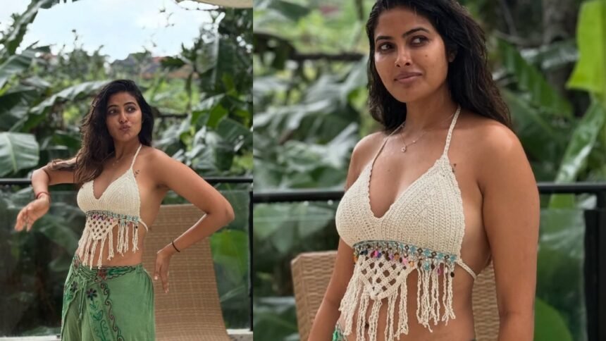 Divi Vadthya Enjoying in Rain