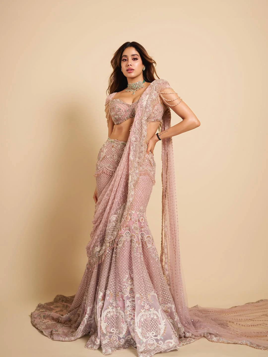 Janhvi Kapoor Shines with Her Beauty