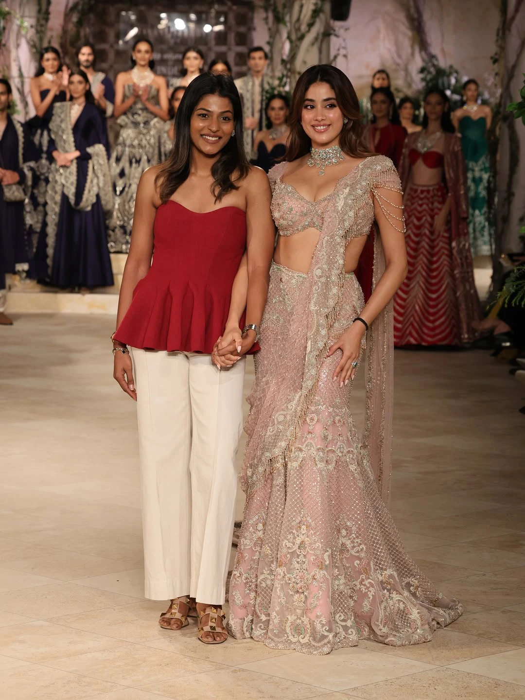 Janhvi Kapoor Shines with Her Beauty