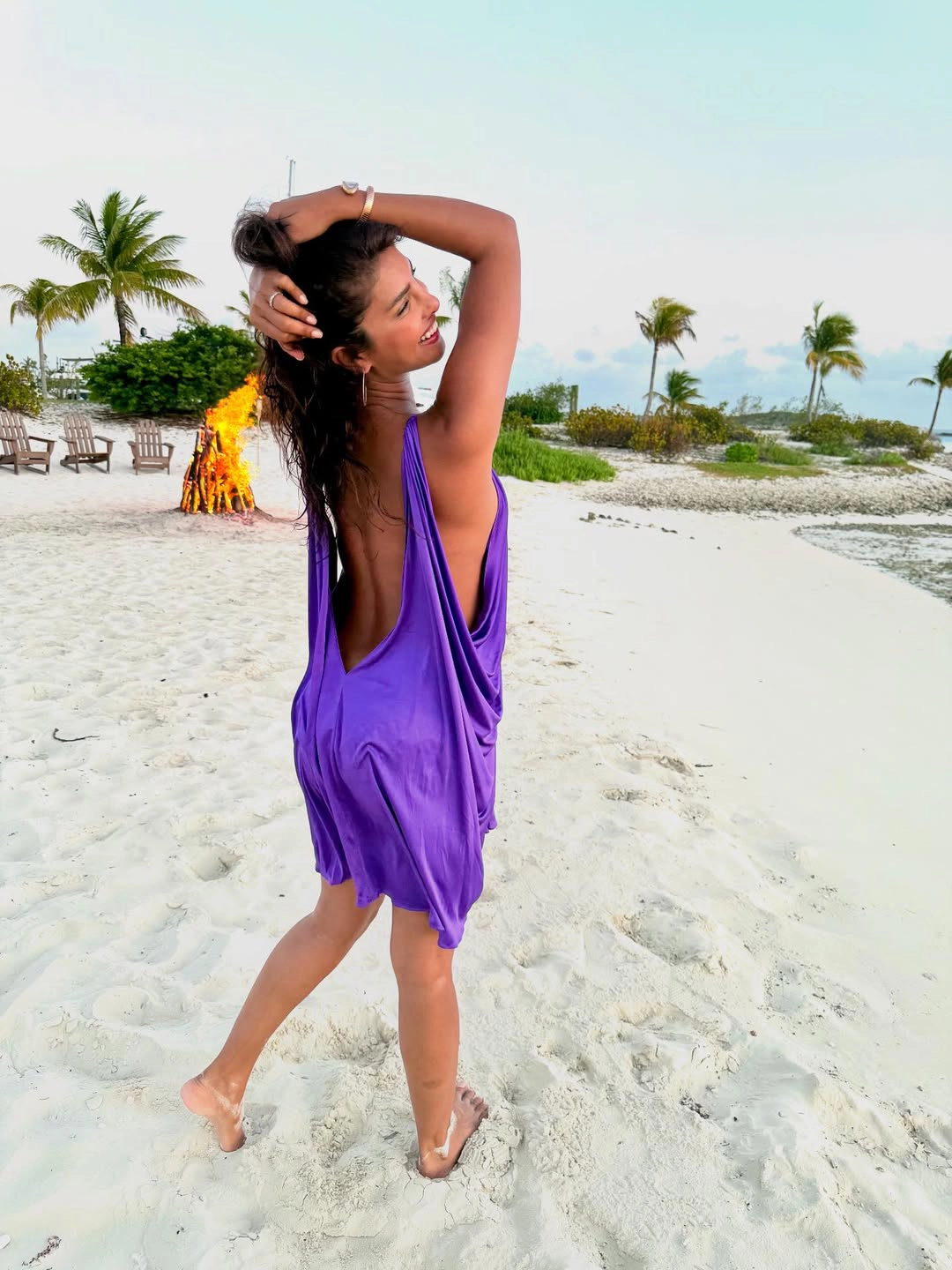 Priyanka Chopra Enjoying her Birthday in Beach with Family
