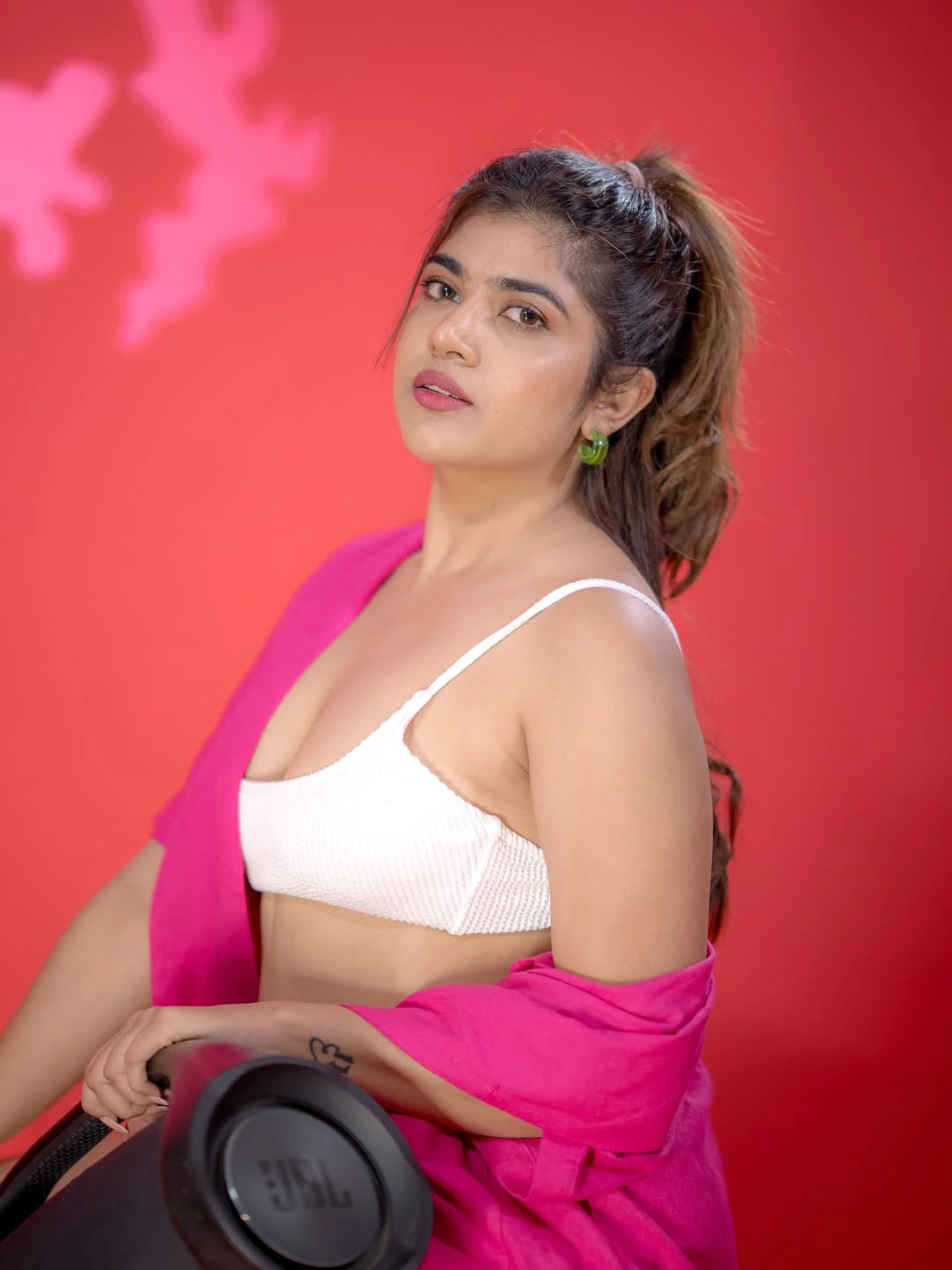 Rithu Chowdary Shows Her Beauty