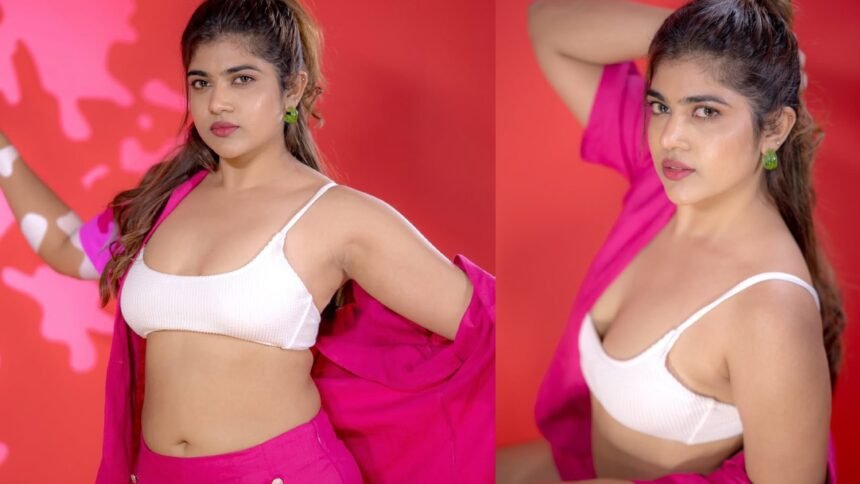 Rithu Chowdary Shows Her Beauty