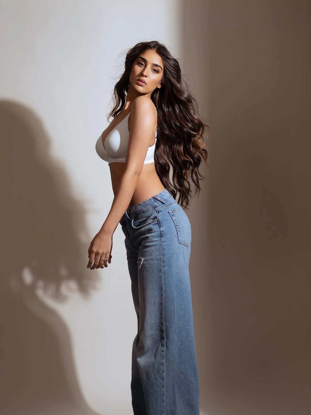 Yukti Thareja Showing her Beauty