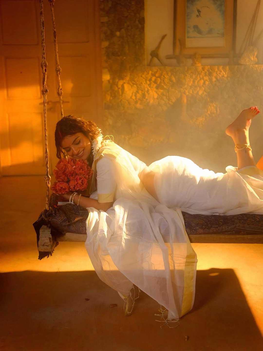 Anveshi Jain Stunning Looks in Saree