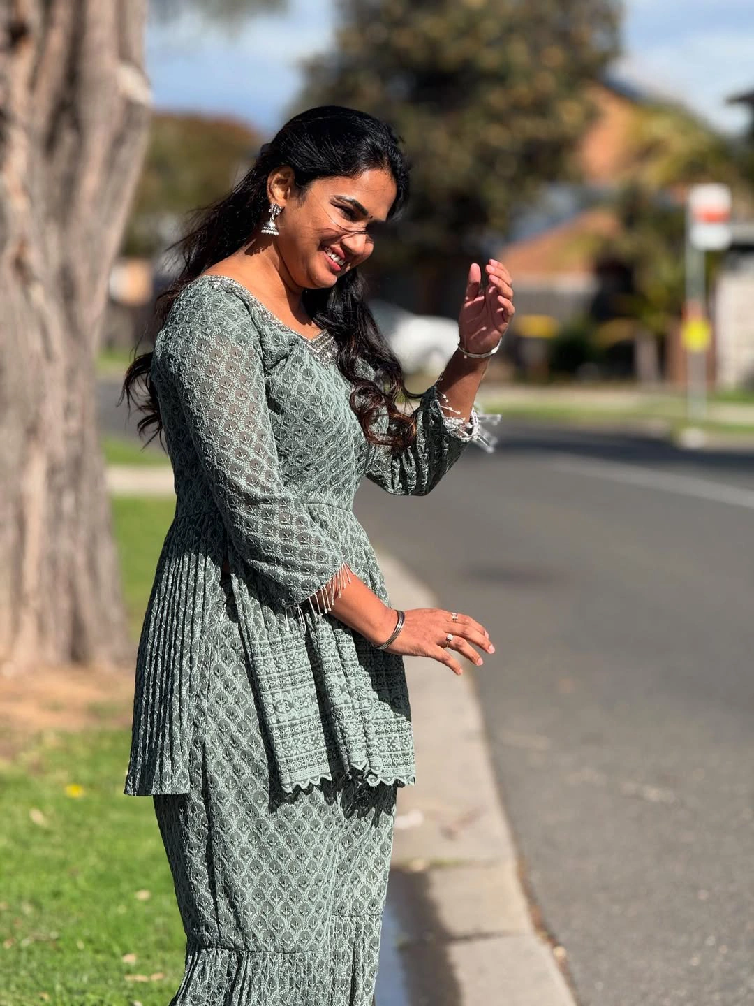 Ariyana Glory Simple Looks