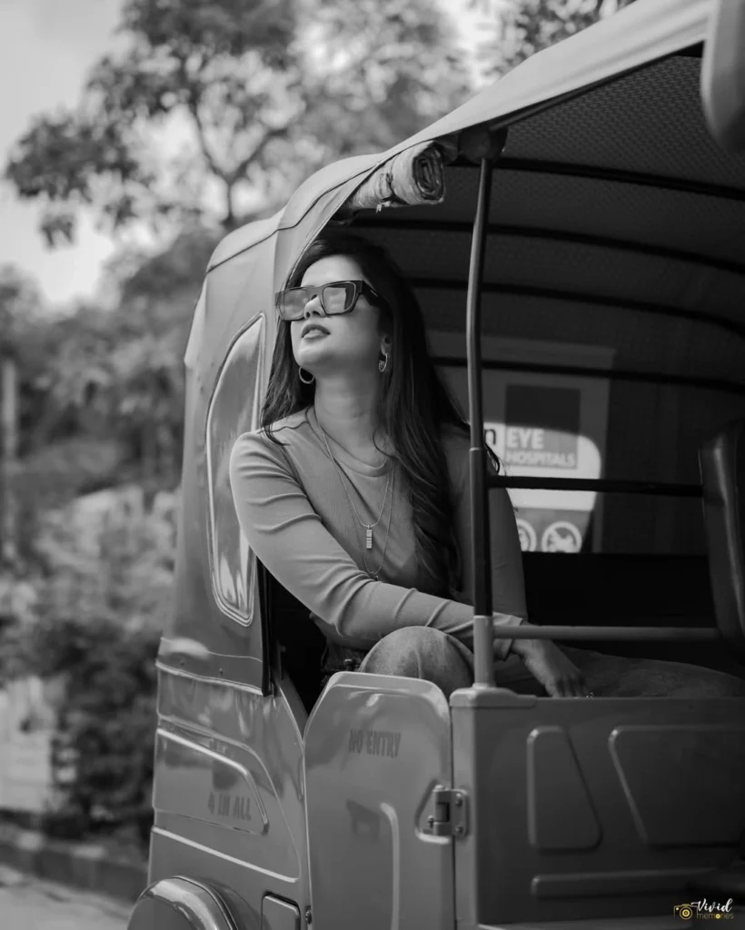 Ariyana Glory Stylish Looks on Roads