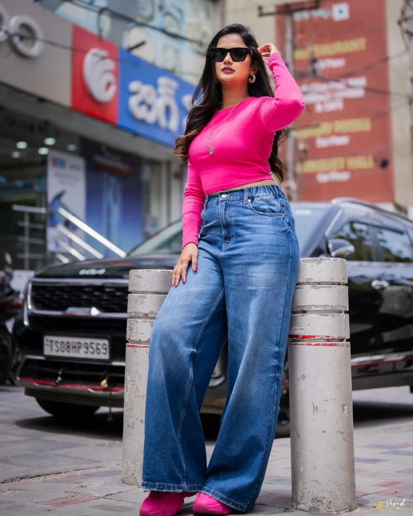 Ariyana Glory Stylish Looks on Roads