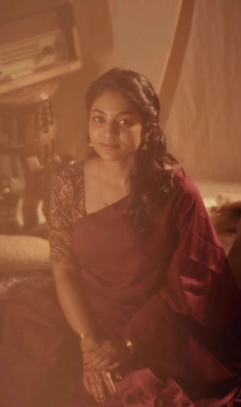 Single Movie Fame Actress Ivana Simple Look in Saree