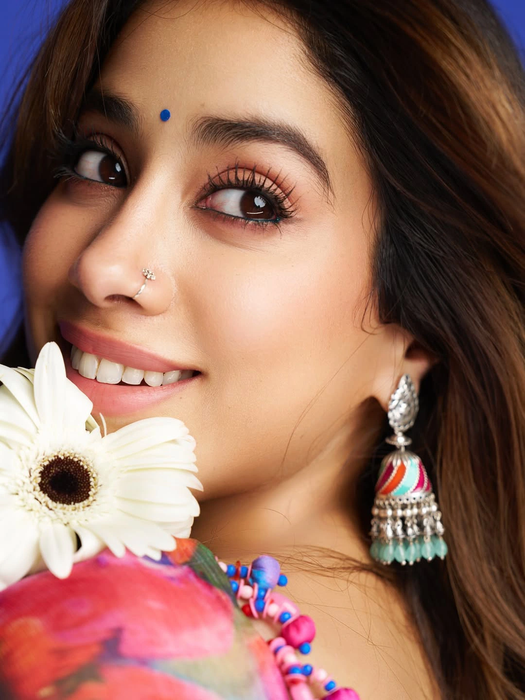 Janhvi Kapoor Cute Smiles in Saree