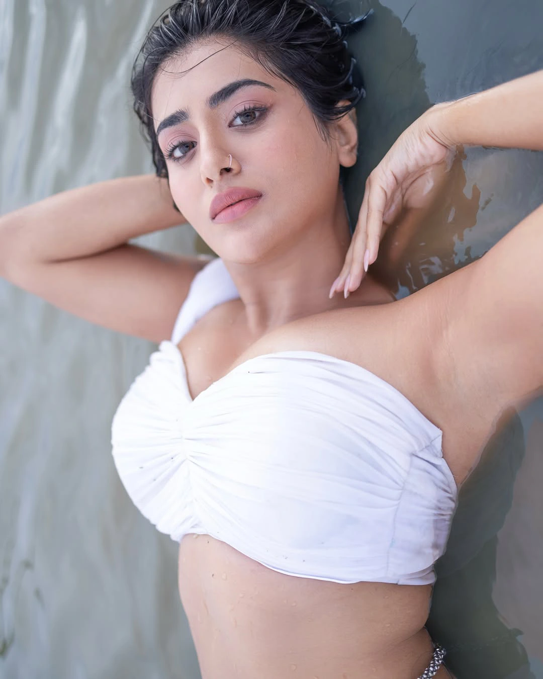 Rashi Singh Sizzling Looks in White Dress
