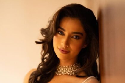 Meenakshi Chaudhary Photo