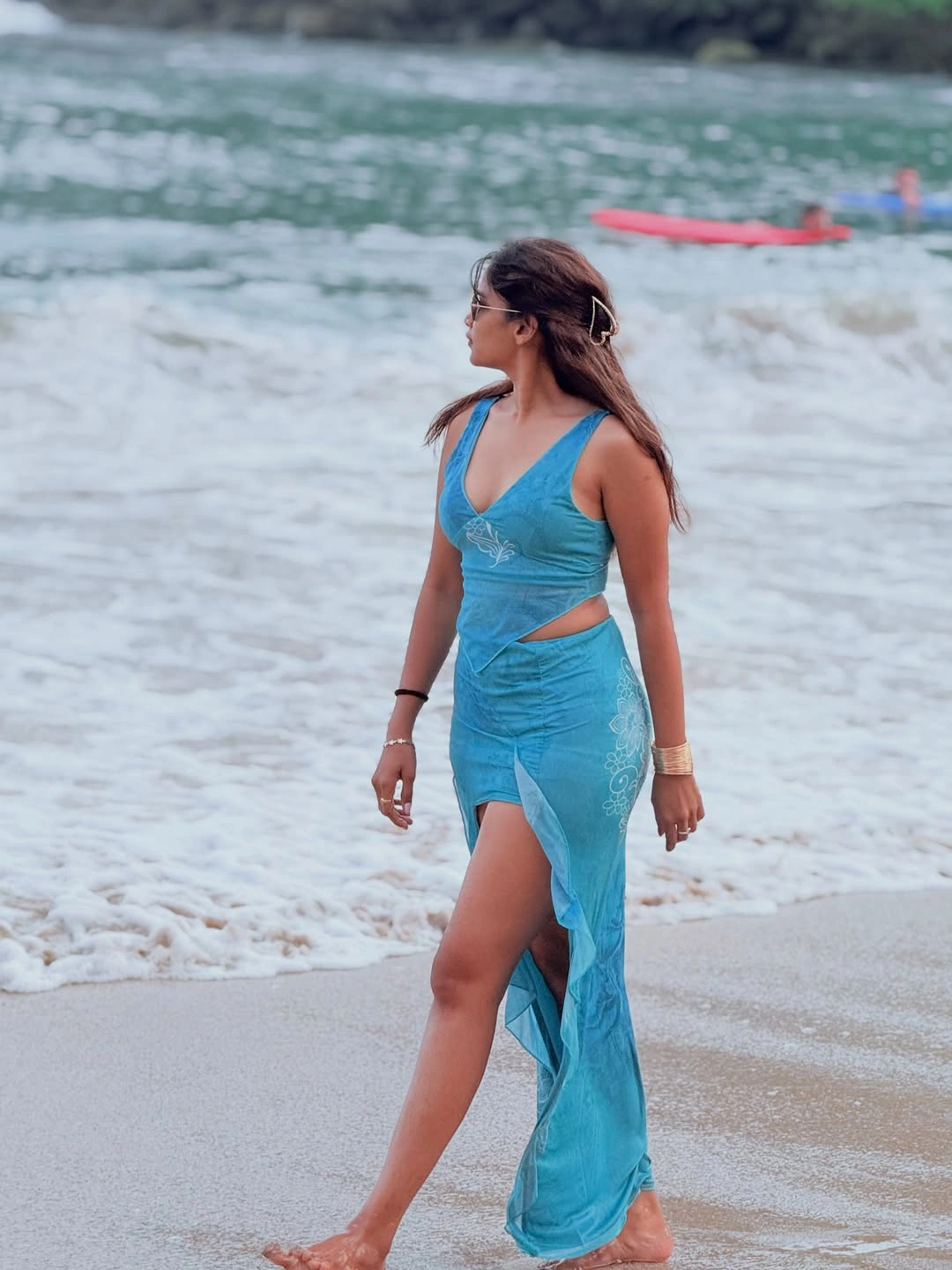 Sahithi Dasari Enjoying Vacation in Beach