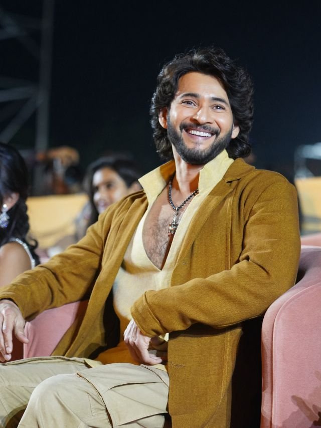 MaheshBabu Photos in Varanasi Movie2