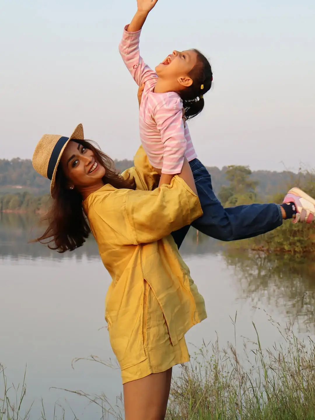 Shriya Saran Enjoying Vacation with her Daughter