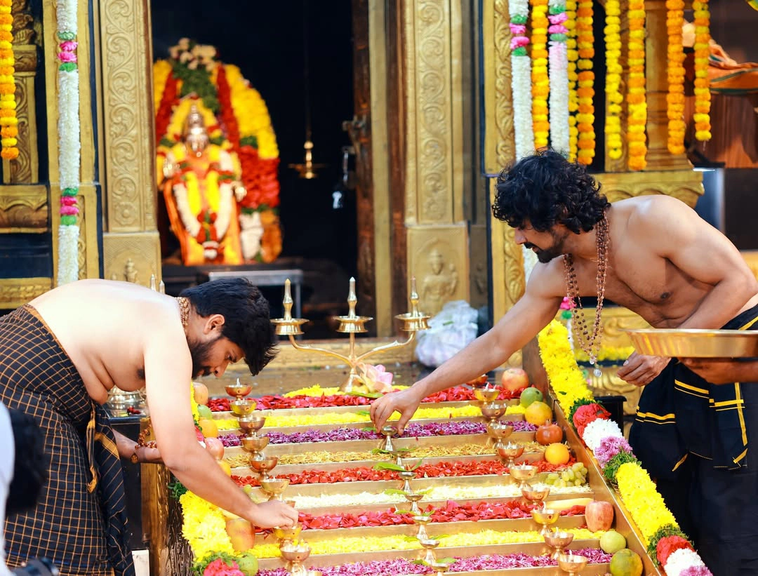 Varun Sandesh Vithika Sheru Perform Ayyappa Swami Padi Pooja