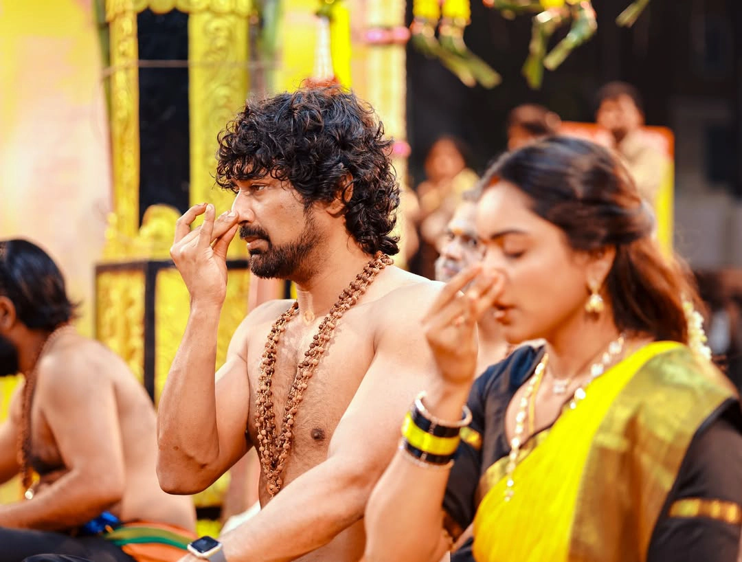 Varun Sandesh Vithika Sheru Perform Ayyappa Swami Padi Pooja