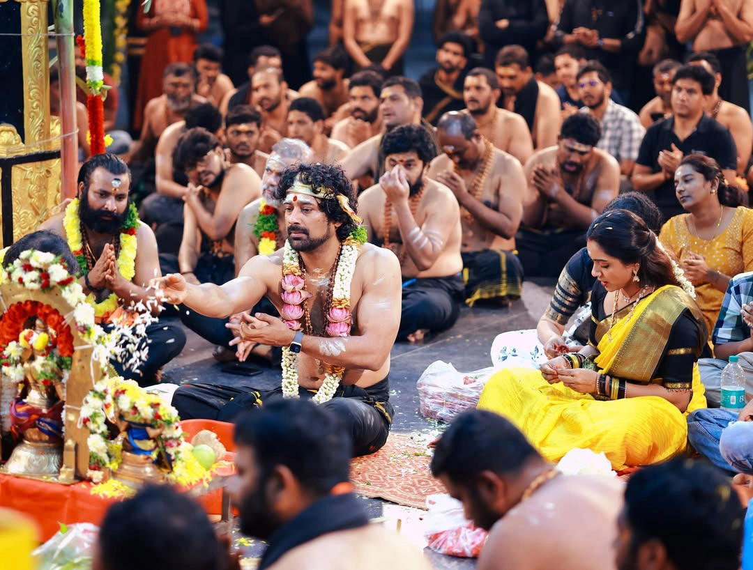 Varun Sandesh Vithika Sheru Perform Ayyappa Swami Padi Pooja