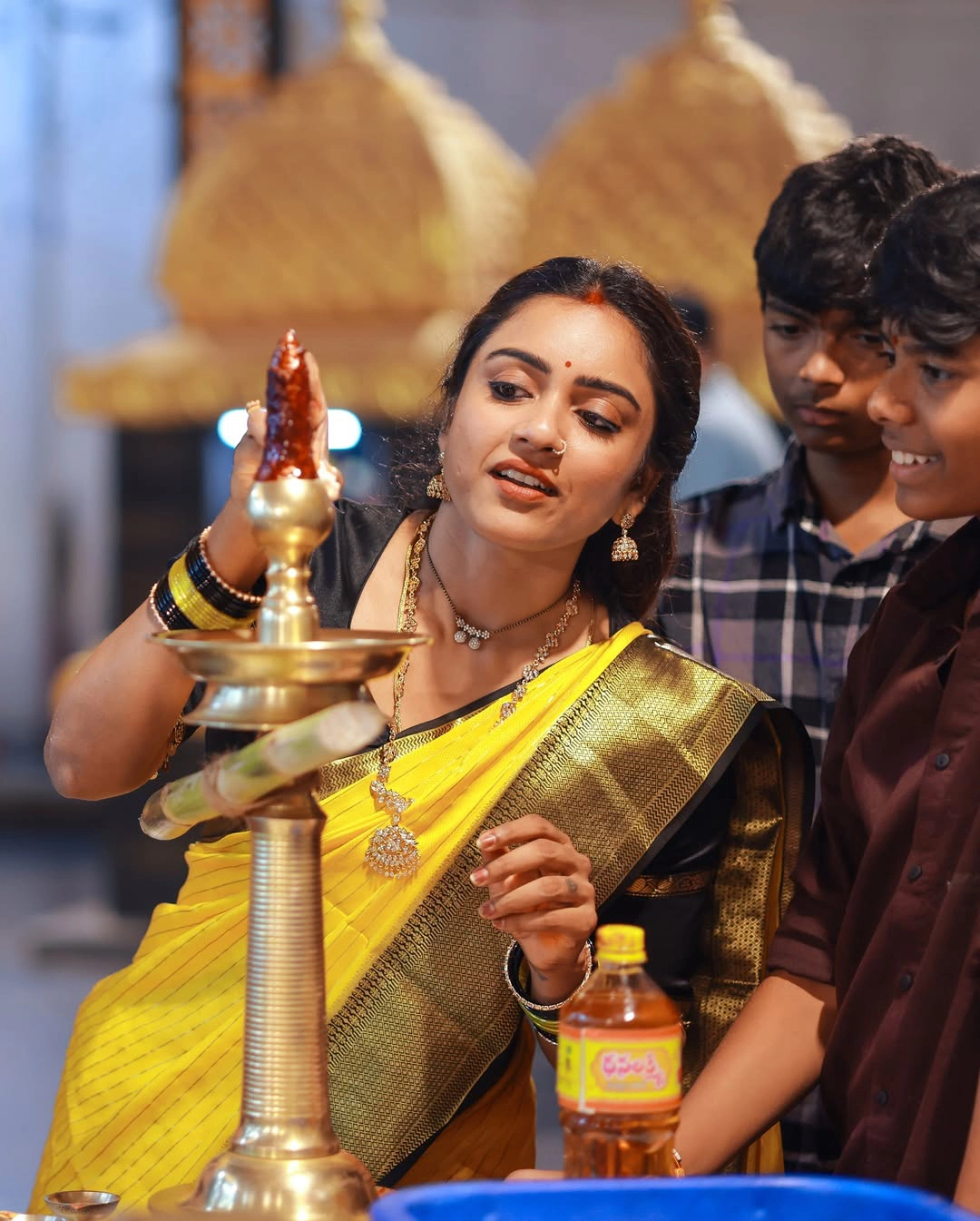 Varun Sandesh Vithika Sheru Perform Ayyappa Swami Padi Pooja