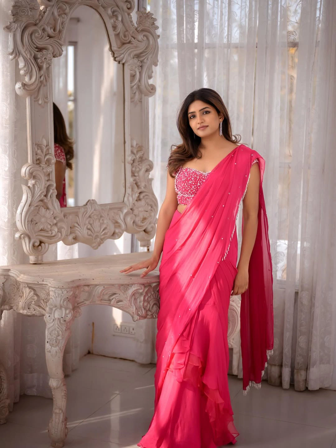 Eesha Rebba Shines in Pink Saree