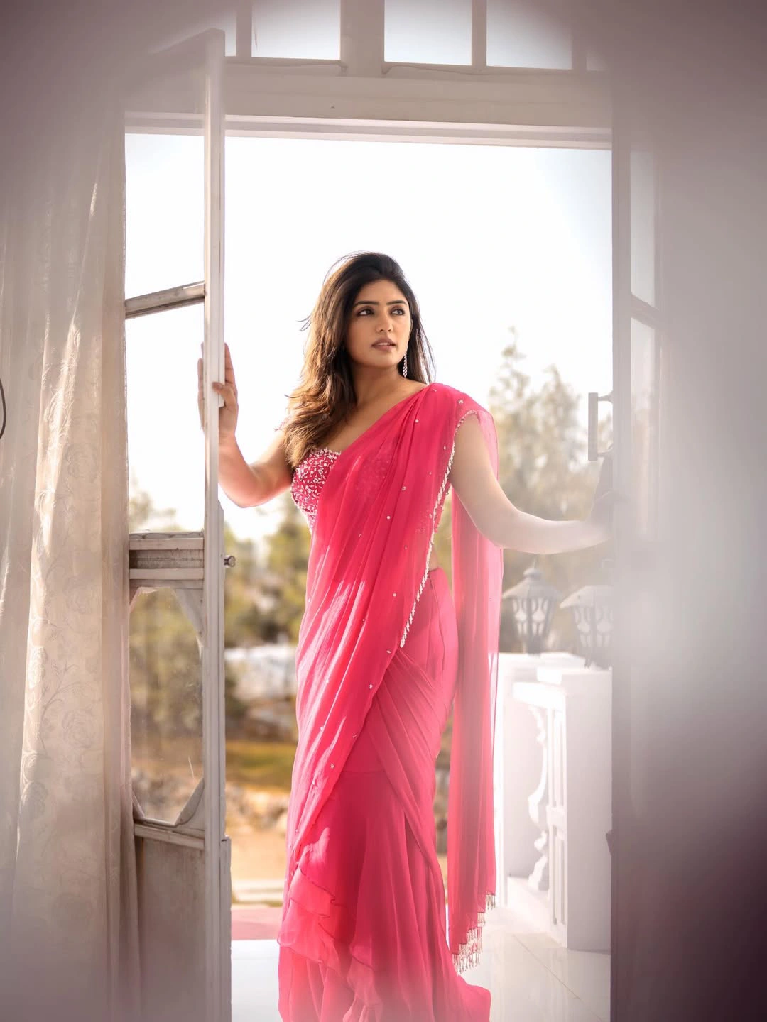 Eesha Rebba Shines in Pink Saree