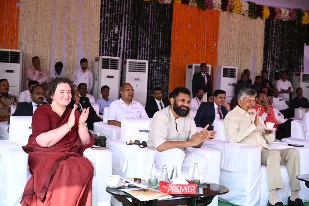 Pawan kalyan with his Wife Anna Lezhneva