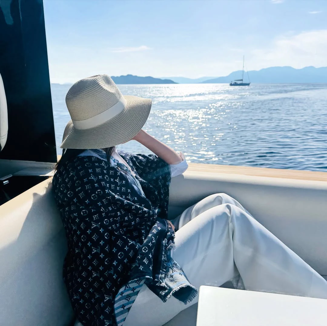 Pranita Subhash Enjoying Vacation in Ship