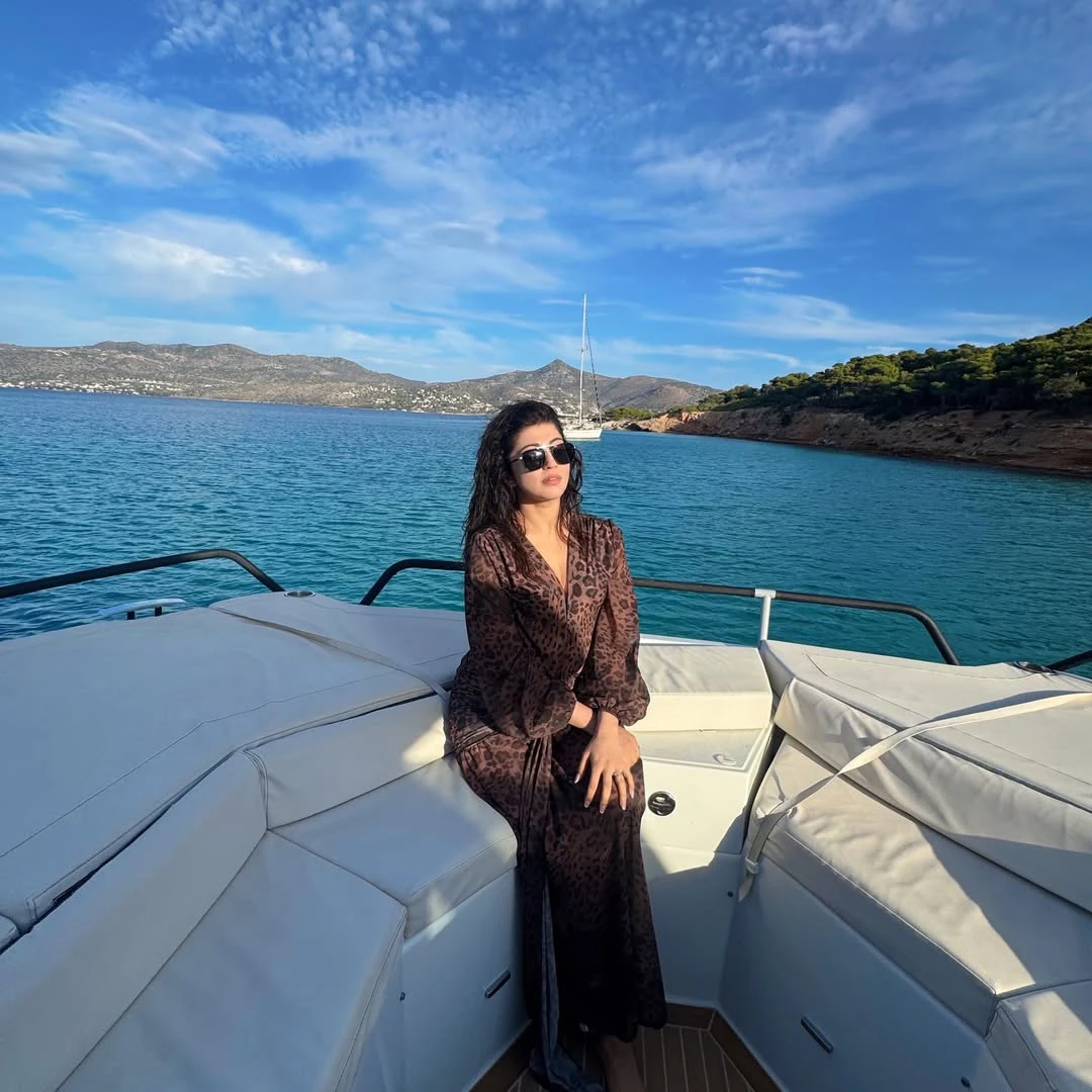 Pranita Subhash Enjoying Vacation in Ship