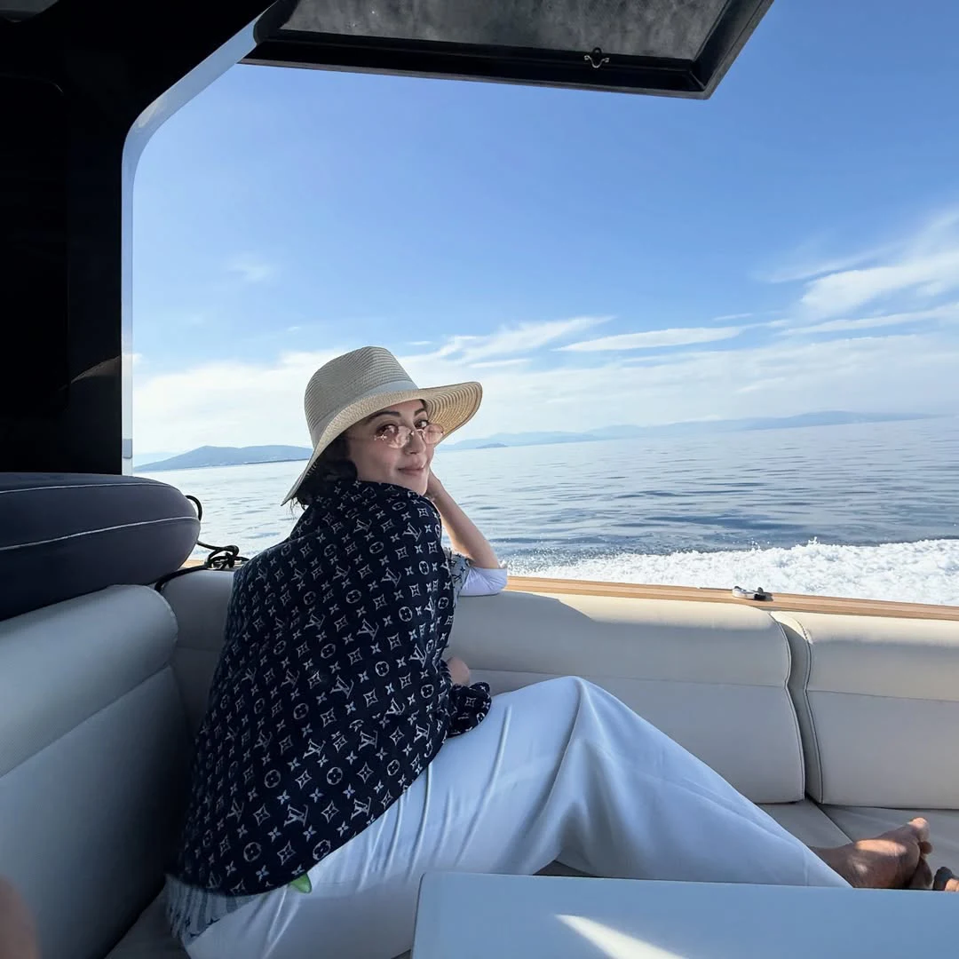 Pranita Subhash Enjoying Vacation in Ship