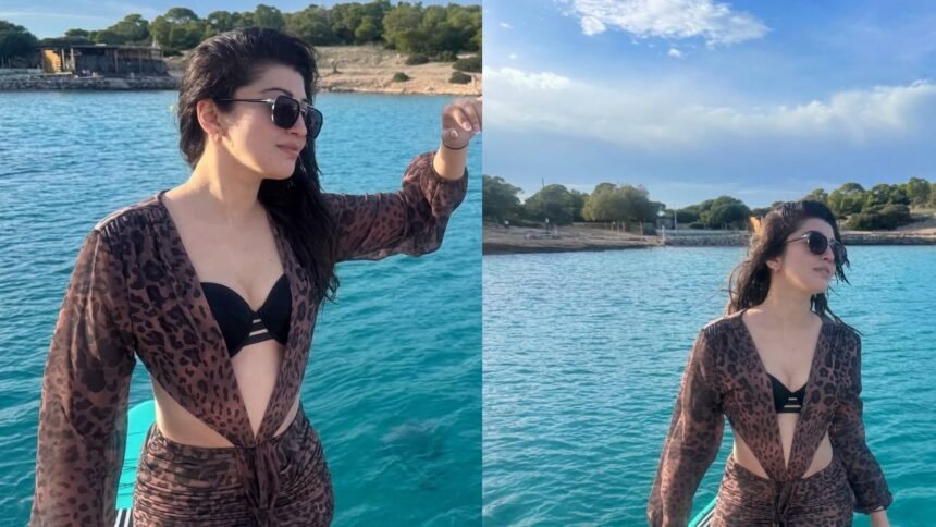 Pranita Subhash Enjoying Vacation in Ship