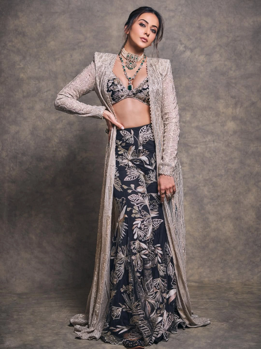 Rakul Preet Singh Stunning Looks in Modern Dress