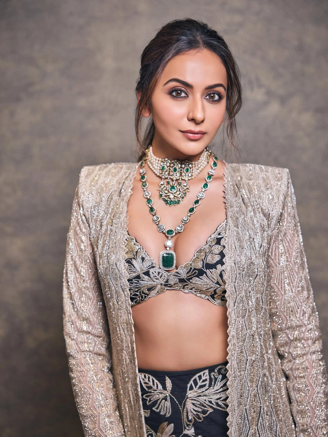 Rakul Preet Singh Stunning Looks in Modern Dress