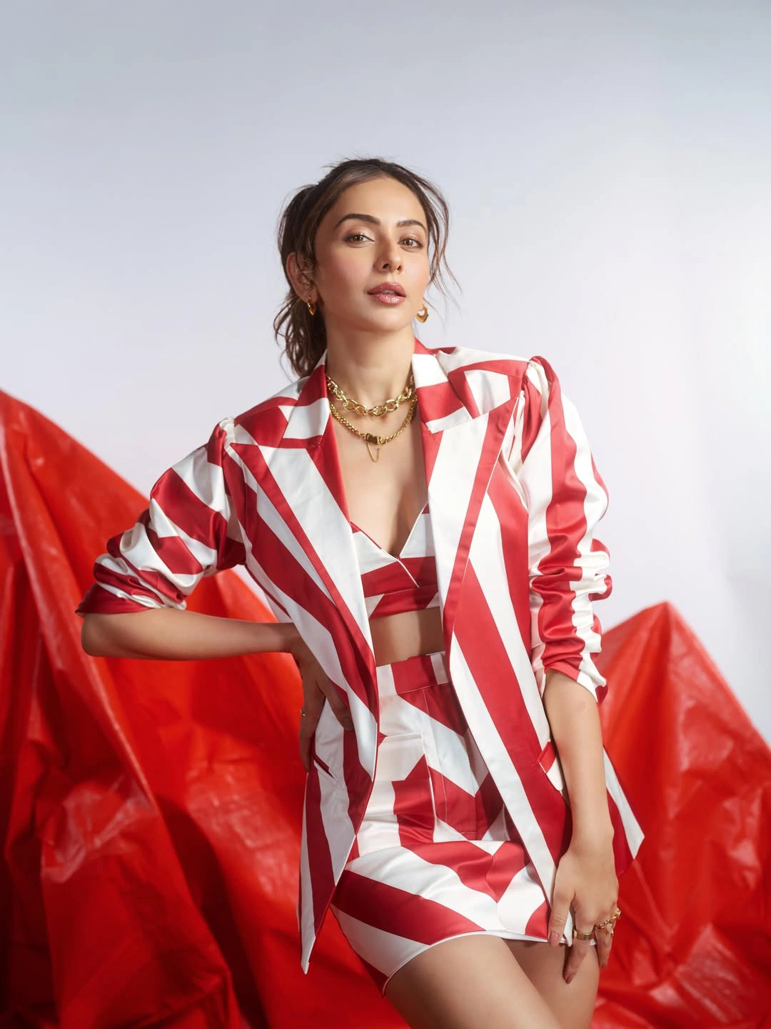 Rakul Preet Singh Stunning Looks in Modern Dress