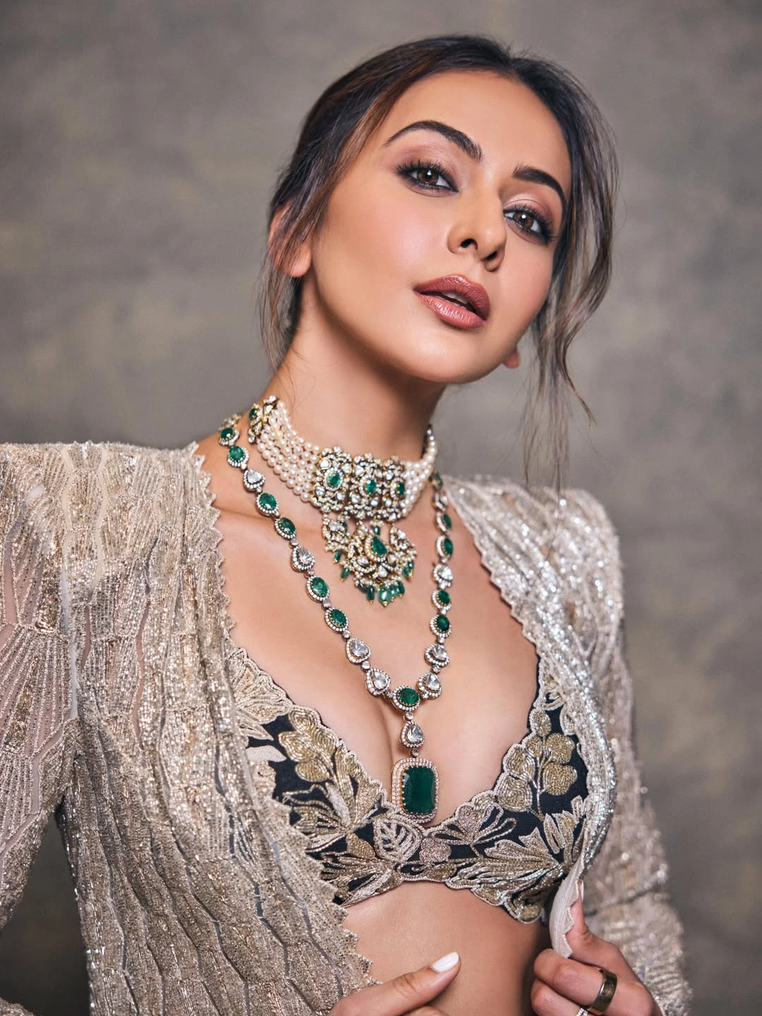 Rakul Preet Singh Stunning Looks in Modern Dress