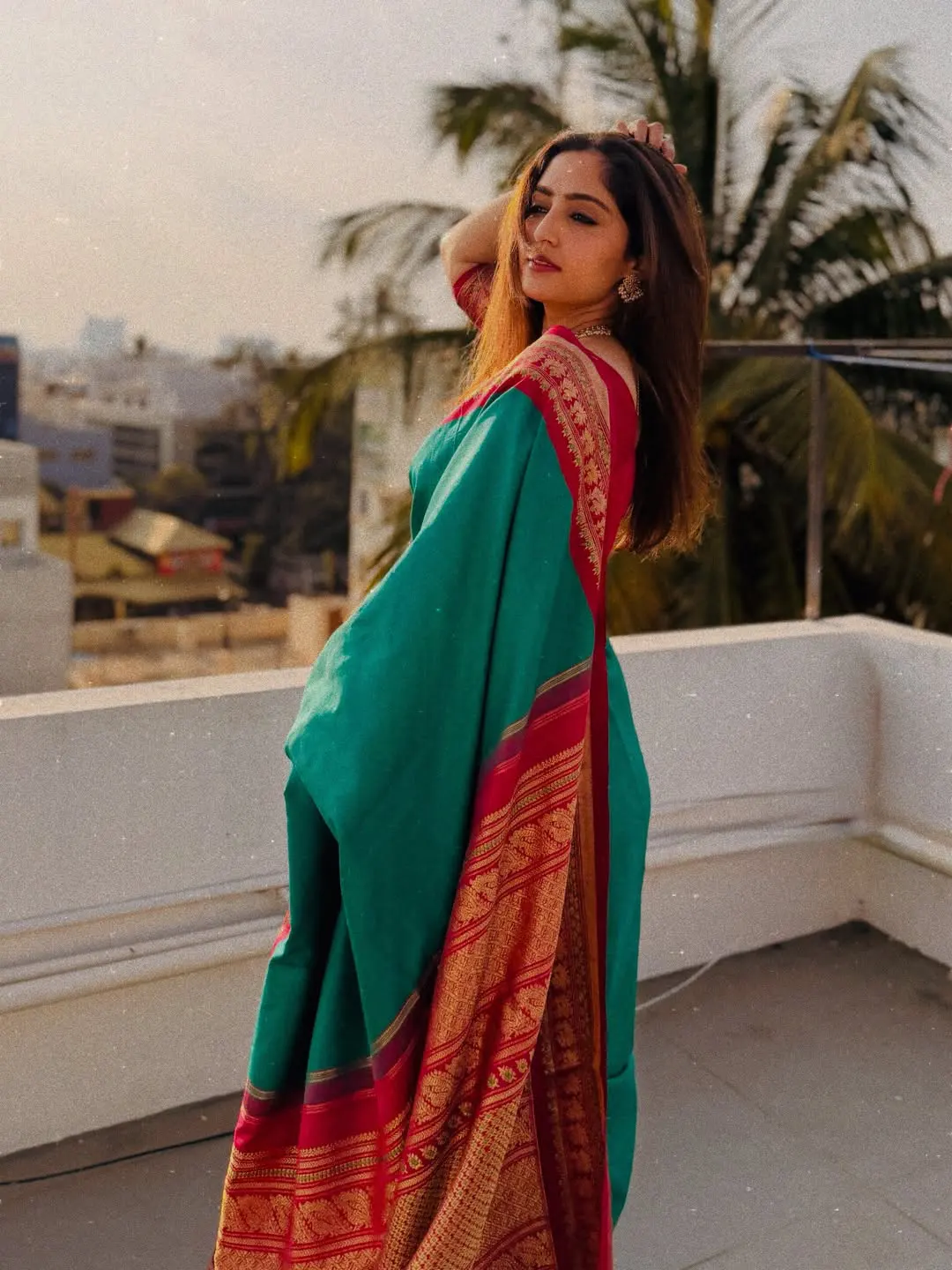 Reba Monica John Shines in Saree
