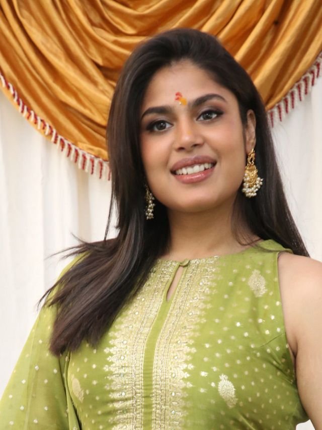 Faria Abdullah new looks10