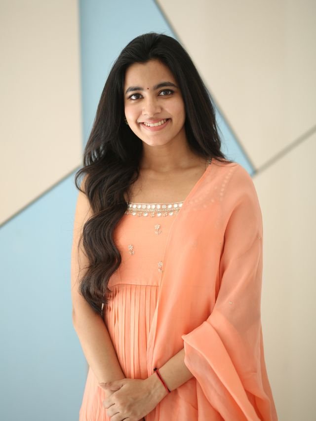 heroine Shivani Nagaram Latest Photos 2026