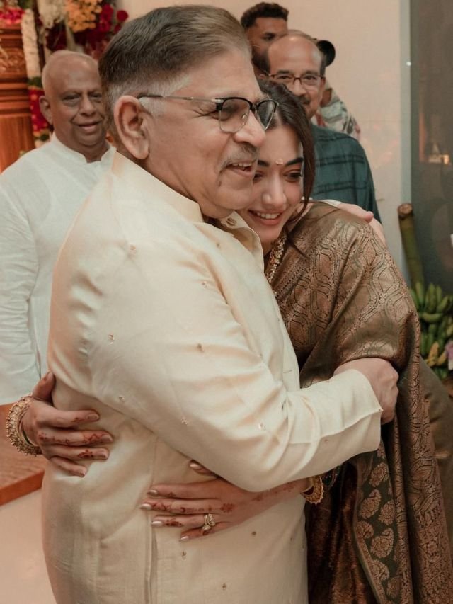 అల్లు శిరీష్ ప్రీ వెడ్డింగ్ సెలబ్రేషన్స్ ఫోటోలు 7 AlluAravindh and rashmika At Allu Sirish PreWedding celebrations