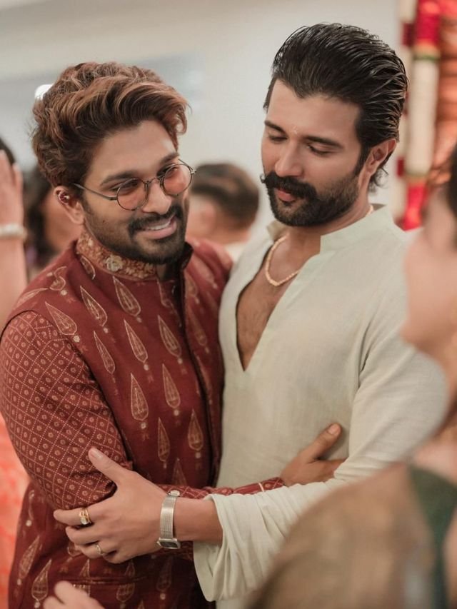 అల్లు శిరీష్ ప్రీ వెడ్డింగ్ సెలబ్రేషన్స్ ఫోటోలు 4 AlluArjun and VijayDevaraKonda At AlluSirish PreWedding celebrations