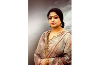 Raasi in A Commanding Role As Savitri in The Red Bag