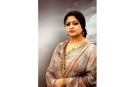 Raasi in A Commanding Role As Savitri in The Red Bag
