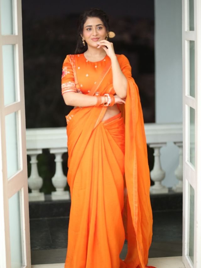 హీరోయిన్ రాశీసింగ్ బ్యూటీఫుల్ ఫోటోలు 4 Heroine Rashi Singh new photos